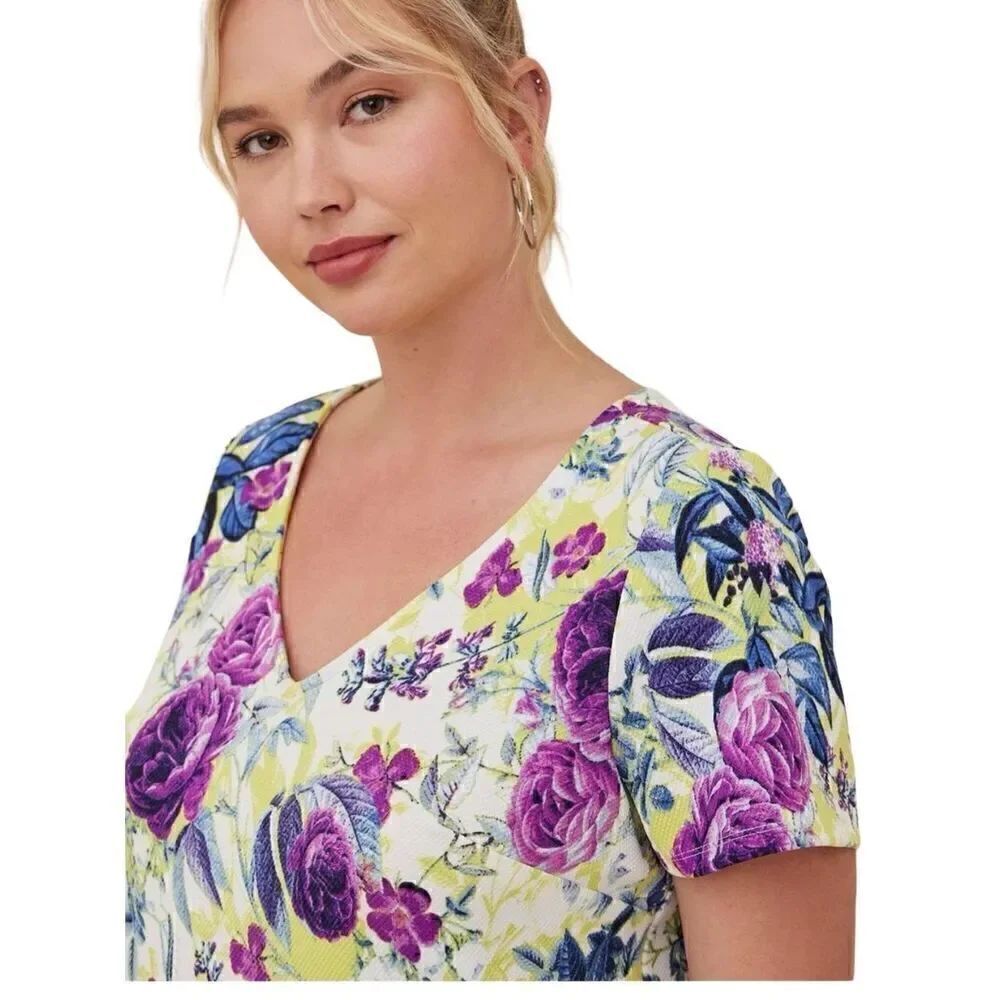 Torrid Floral Cropped Top Size 3X